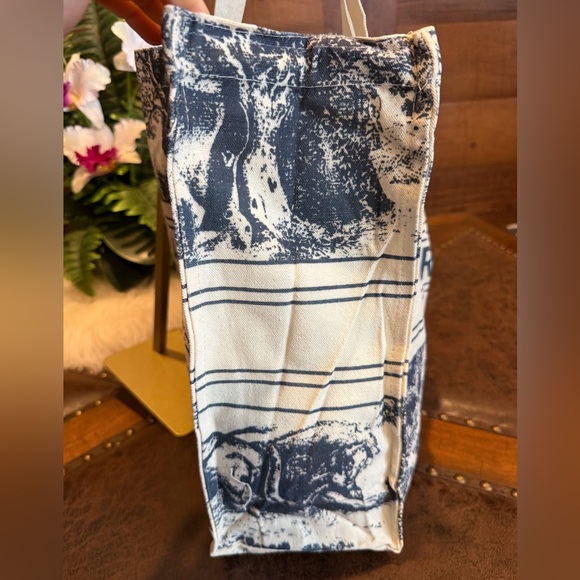 VIP gift - Picture 6 of 14